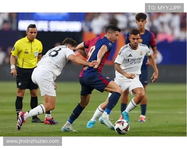 英超球队vs德甲球队:英超与德甲联赛球队的对比与竞技差距 英超球队vs德甲球队:英超与德甲联赛球队的对比与竞技差距