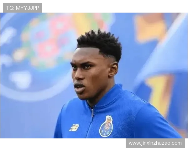 波尔图前锋阿格霍瓦成功接受手术预计下赛季复出